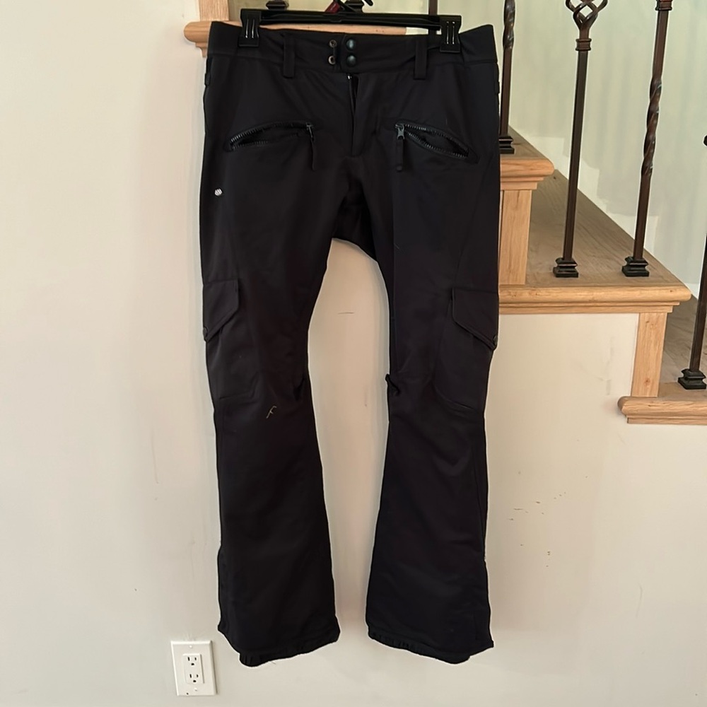 Women’s 686 Aura insulated ski pants